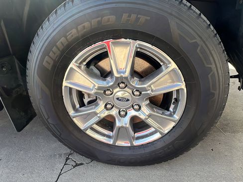 Used 2016 Ford F150 XLT w/ Equipment Group 302A Luxury image 9