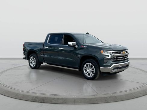Used 2025 Chevrolet Silverado 1500 LTZ w/ LTZ Premium Package AWD/4WD image 2