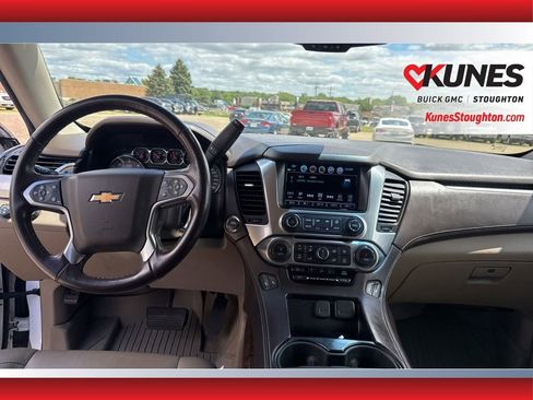 Used 2019 Chevrolet Suburban LT AWD/4WD image 44