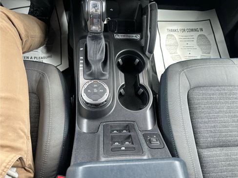 Used 2021 Ford Bronco Outer Banks AWD/4WD image 34