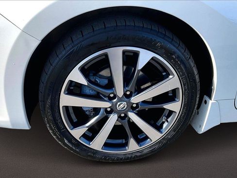Used 2017 Nissan Altima 2.5 SR image 9
