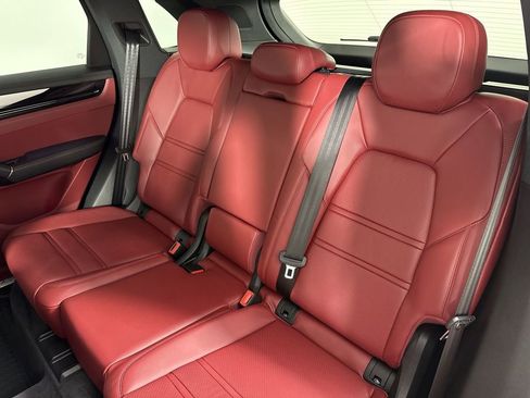 Certified 2023 Porsche Cayenne Platinum Edition AWD/4WD image 21