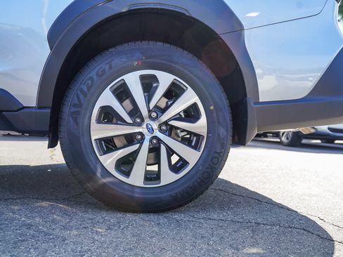 New 2025 Subaru Outback Premium image 8
