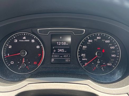 Used 2018 Audi Q3 2.0T Premium w/ Convenience Package FWD image 21