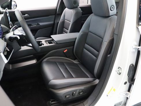 Used 2025 Honda Prologue Touring image 9