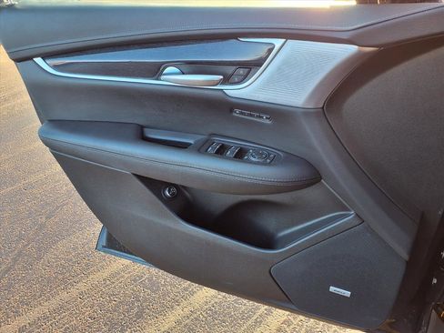 Used 2025 Cadillac XT5 Premium Luxury image 21