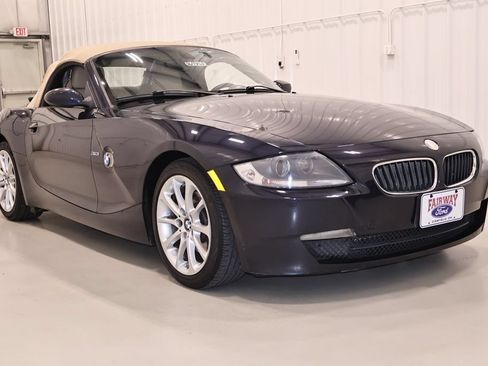 Used 2007 BMW Z4 3.0i RWD image 3