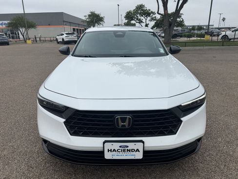 Used 2024 Honda Accord Sport image 6