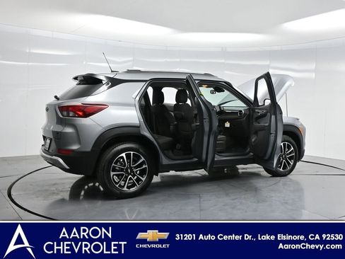New 2025 Chevrolet TrailBlazer LT w/ Convenience Package image 4
