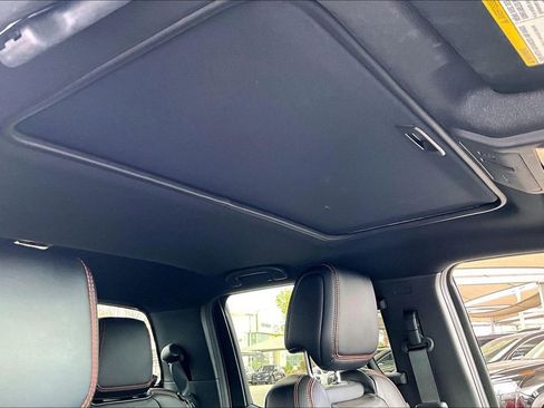 Used 2025 Nissan Frontier Pro-X w/ Pro Premium Package RWD image 23