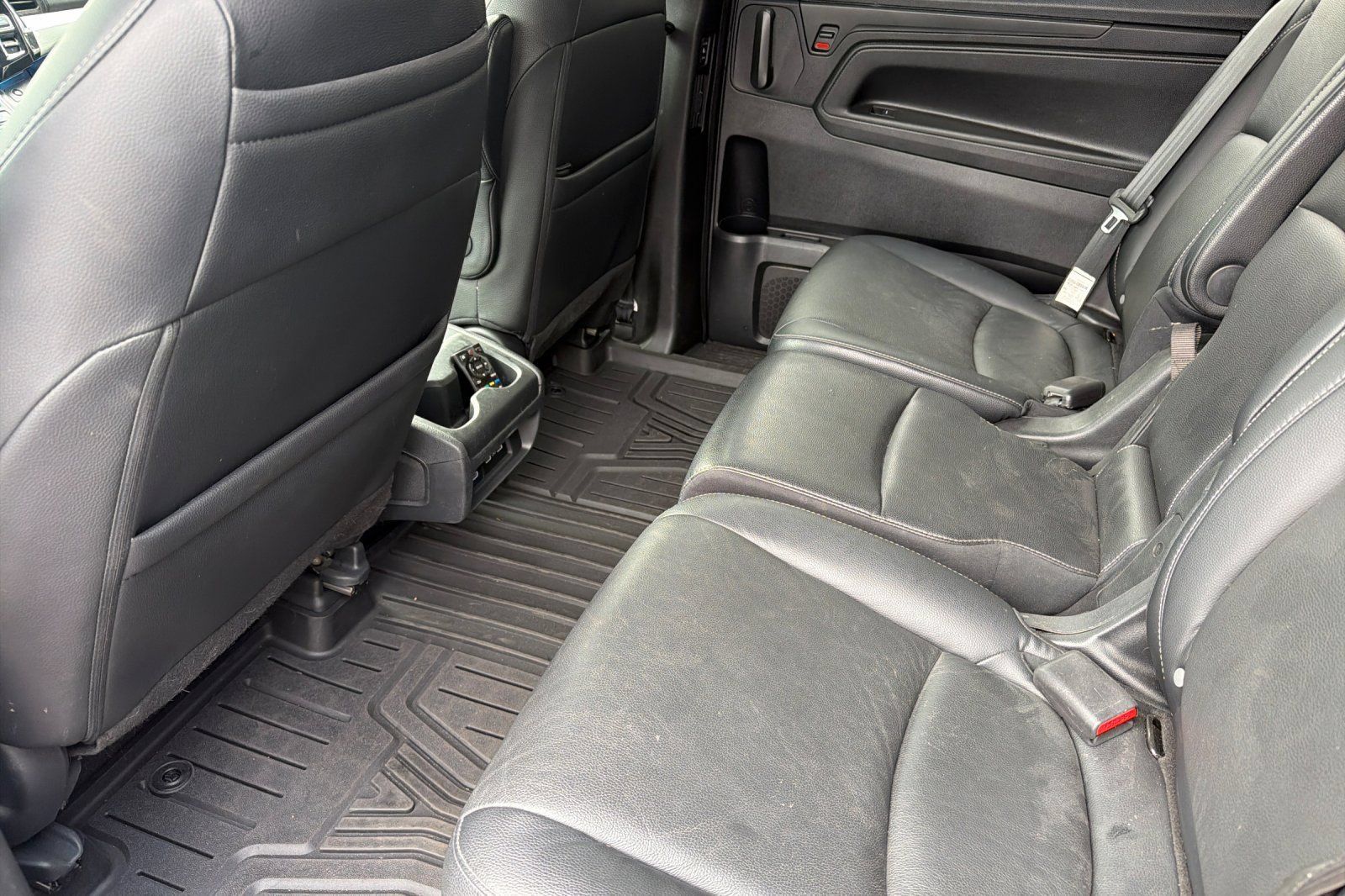 Used 2022 Honda Odyssey Touring image 11