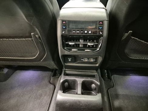 Used 2022 Jeep Grand Cherokee L Overland w/ Advanced Protech Group III image 22