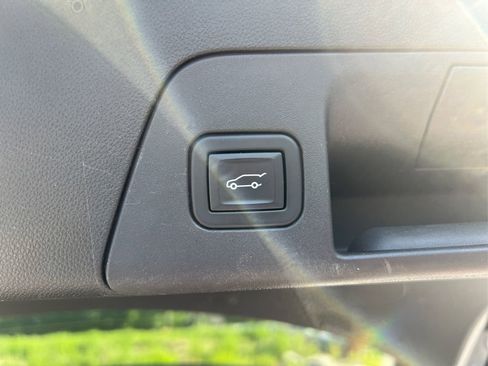 Used 2023 Buick Envision Preferred w/ Sport Touring Package image 13