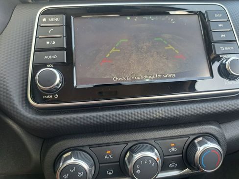 Used 2024 Nissan Kicks S image 12