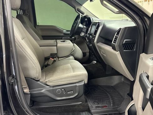 Used 2015 Ford F150 XLT w/ Equipment Group 302A Luxury AWD/4WD image 19
