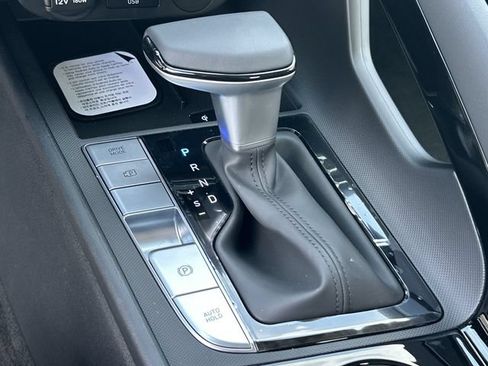 New 2026 Hyundai Elantra Limited FWD image 31