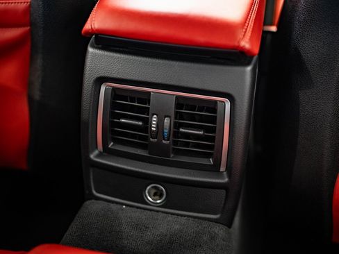 Used 2018 BMW M4 Convertible image 37