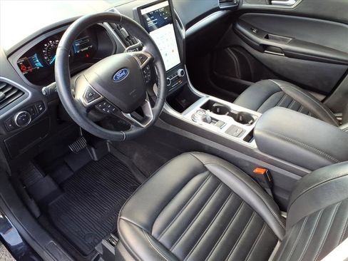 Used 2022 Ford Edge SEL w/ Convenience Package image 7