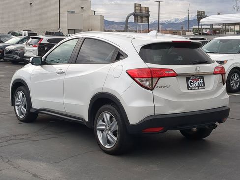 Used 2019 Honda HR-V EX image 8