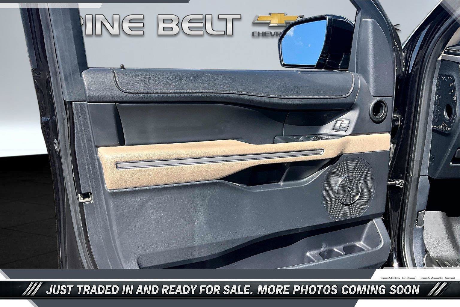 Used 2022 Ford Expedition Limited RWD image 17