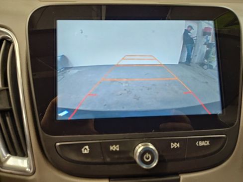 Used 2017 Chevrolet Malibu Premier w/ Driver Confidence Package image 20