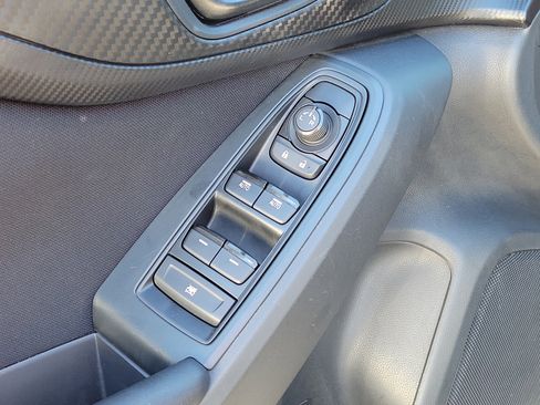 Certified 2023 Subaru Crosstrek 2.0i image 24