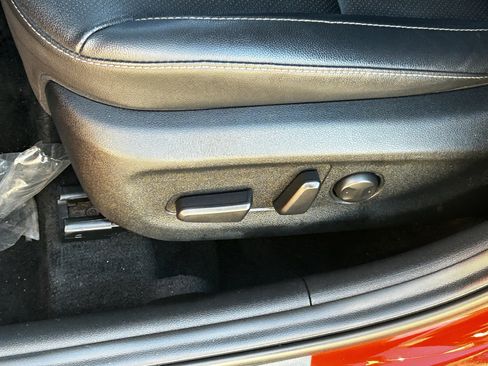 Certified 2022 Kia Niro Touring Special Edition image 20