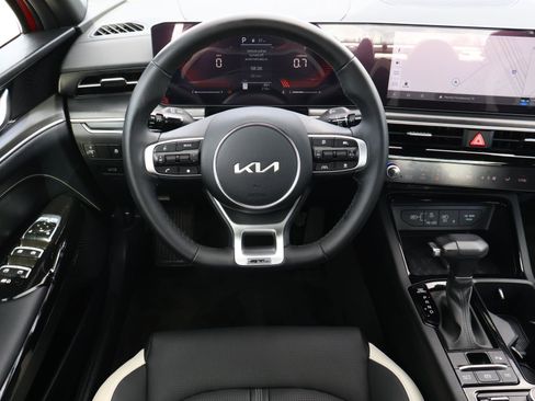 Used 2025 Kia K5 GT-Line w/ GT-Line Premium Package image 9