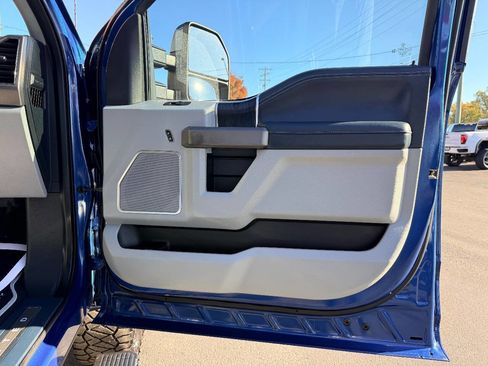 Used 2022 Ford F250 Limited image 38