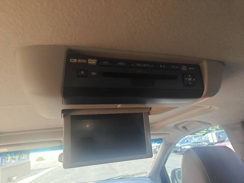 Used 2010 Toyota Sienna AWD image 14