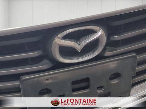 Used 2017 MAZDA MAZDA3 Sport image 26