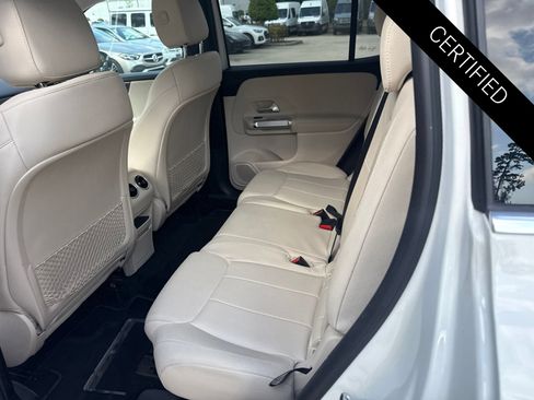 Used 2022 Mercedes-Benz GLB 250 image 10