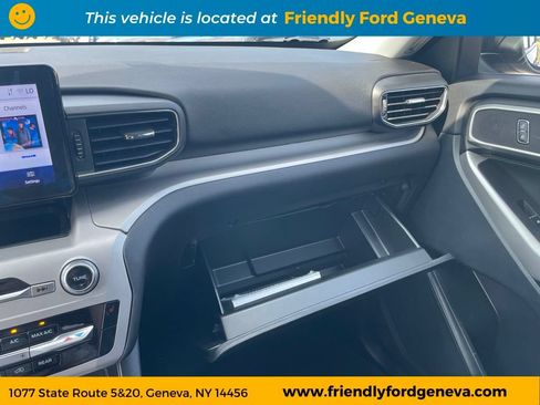 Used 2023 Ford Explorer XLT w/ Equipment Group 202A AWD/4WD image 28