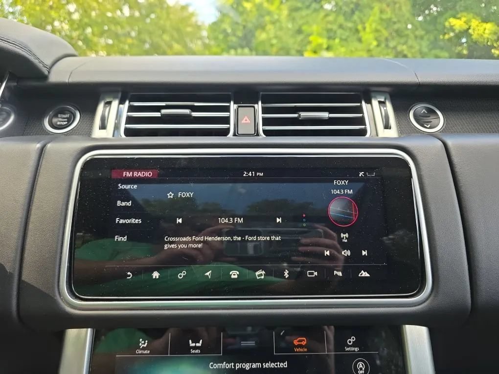 Used 2020 Land Rover Range Rover HSE AWD/4WD image 26