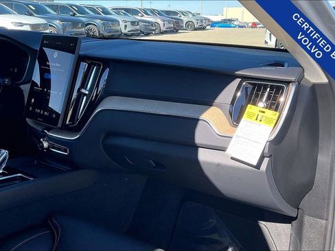 Certified 2026 Volvo XC60 B5 Ultra w/ Climate Package image 21