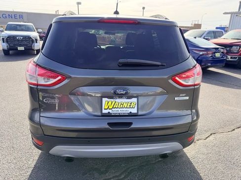 Used 2015 Ford Escape SE w/ Equipment Group 201A image 4