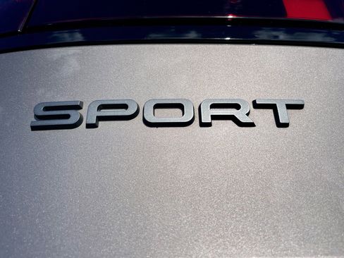 Used 2023 Land Rover Range Rover Sport SE image 33