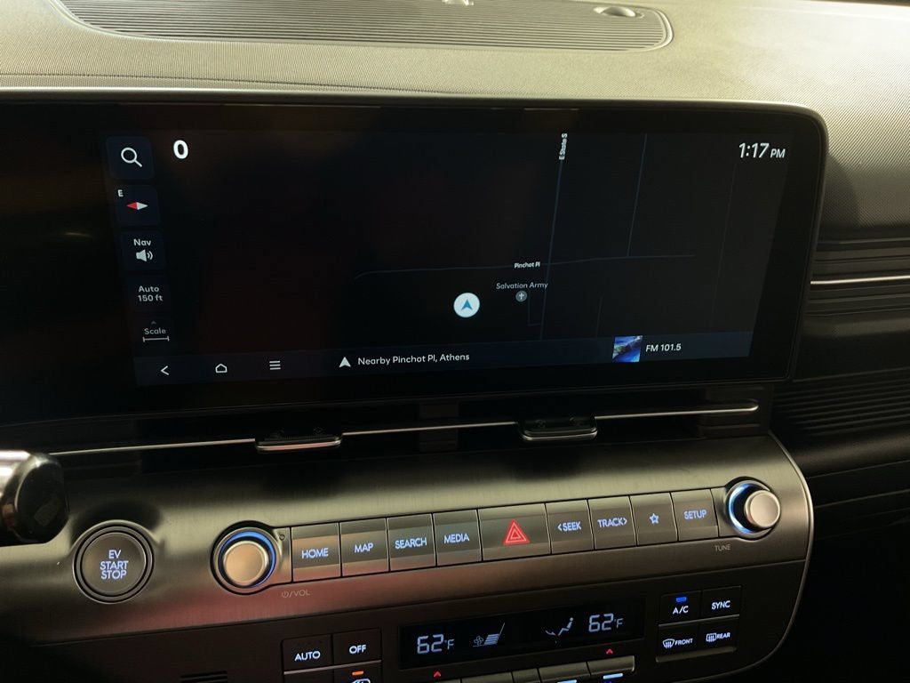 New 2025 Hyundai Kona SEL FWD image 2