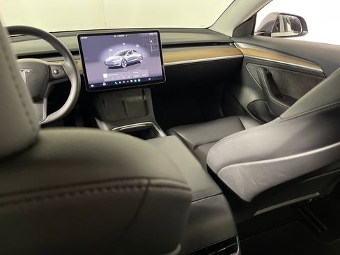 Used 2023 Tesla Model 3 Standard Range image 17