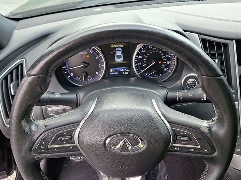 Used 2017 INFINITI Q60 2.0t w/ Moonroof Package image 18