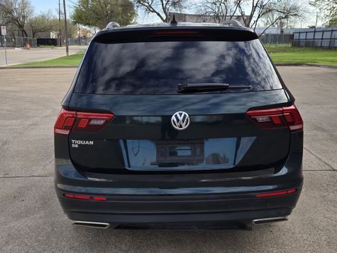 Used 2019 Volkswagen Tiguan SE image 7