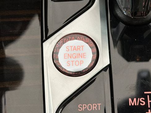 Used 2023 BMW X5 xDrive40i w/ Executive Package image 23