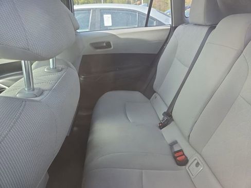 Used 2025 Toyota Corolla Cross L image 11