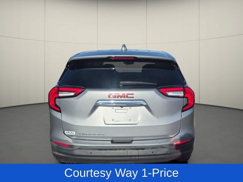 Used 2023 GMC Terrain SLE FWD image 8