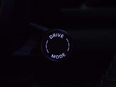 Certified 2025 Porsche Panamera 4 image 24