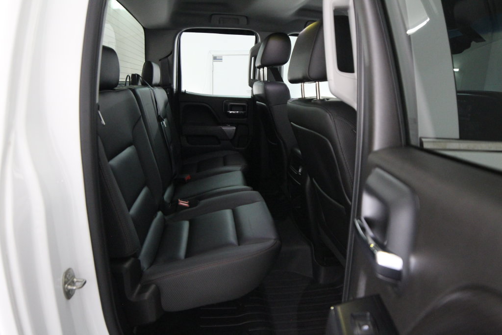 Used 2015 GMC Sierra 1500 SLT w/ All-Terrain Package AWD/4WD image 36