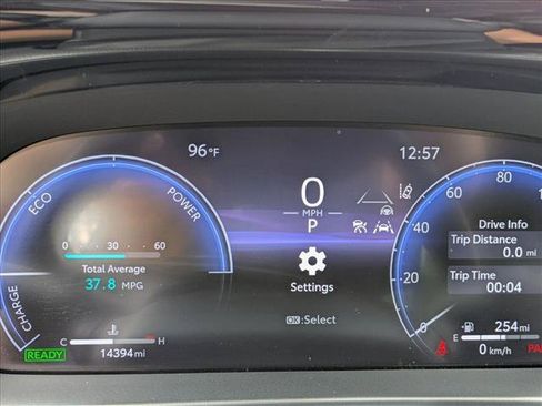 Used 2023 Toyota Crown AWD/4WD image 11