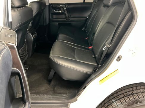 Used 2020 Toyota 4Runner Limited AWD/4WD image 22