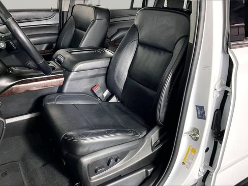 Used 2019 GMC Yukon XL SLT w/ Open Road Package RWD image 19