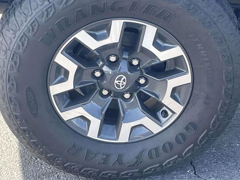 Used 2023 Toyota Tacoma TRD Off-Road image 13